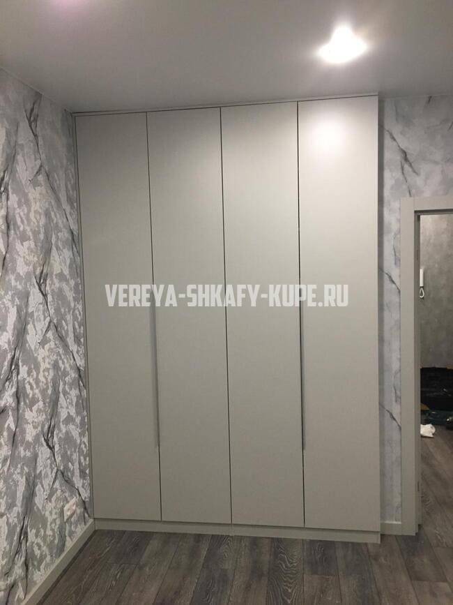 Распашные шкафы Верея