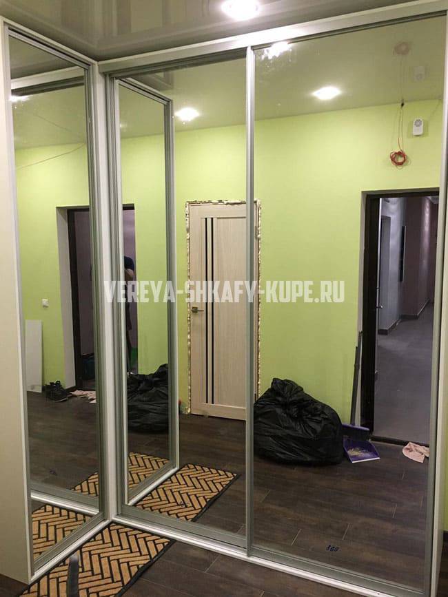 Шкафы угловые Верея