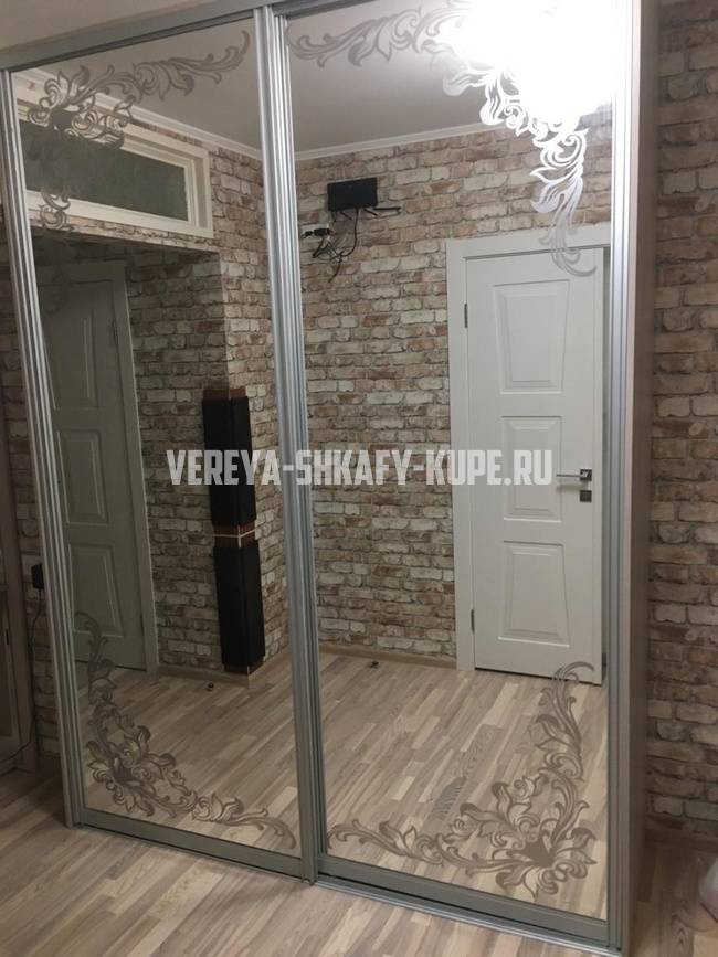 Шкафы для прихожей Верея