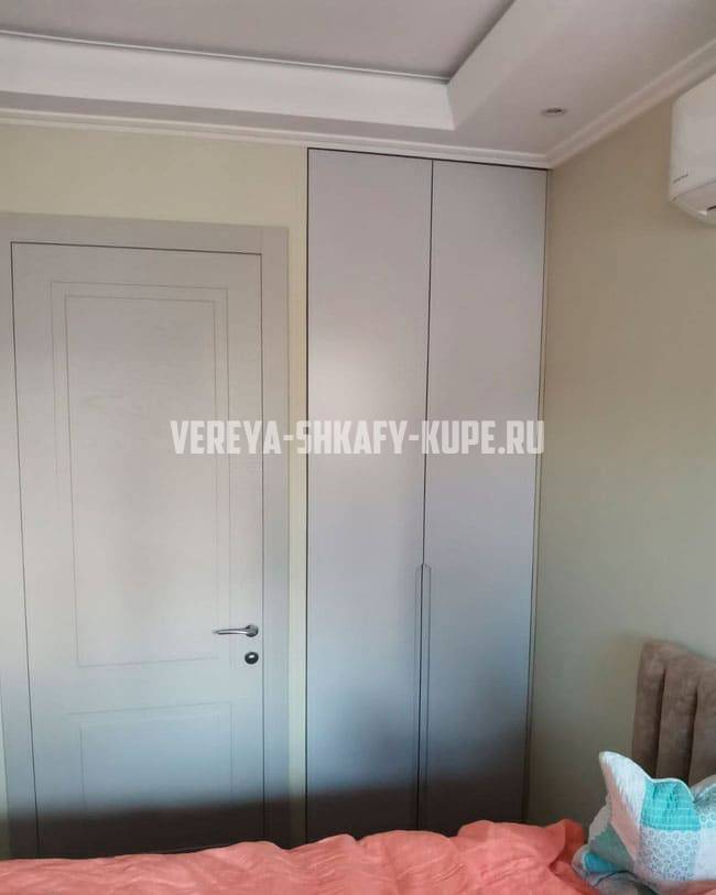 Шкафы в спальню Верея