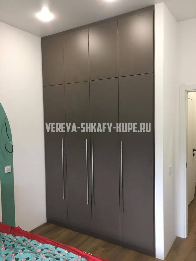 Шкафы в спальню Верея